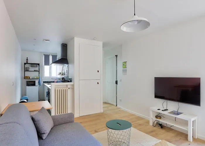 Chic And Modern Close To Place D'italie Apartment