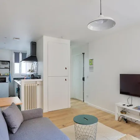 Chic And Modern Close To Place D'italie Apartman